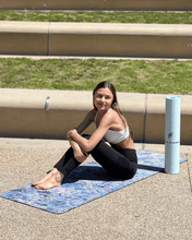 Load image into Gallery viewer, Ziggy Zaggy Mat - Yoga Strong
